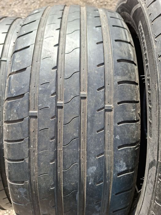 Продам шины 225/50/18