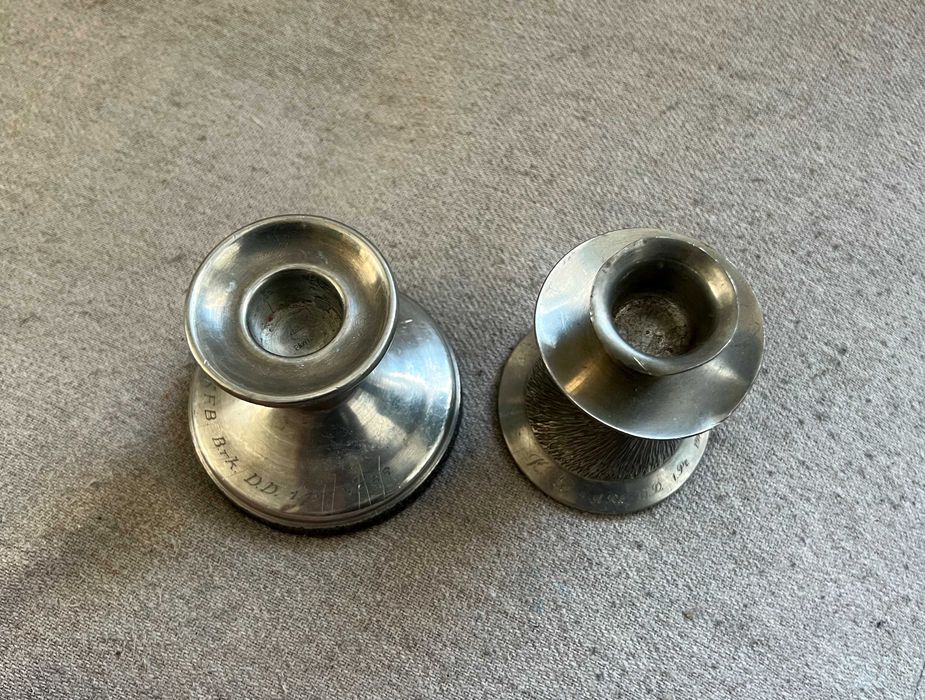 Set 2 suporturi lumanari din cositor pewter anii 60 Danemarca