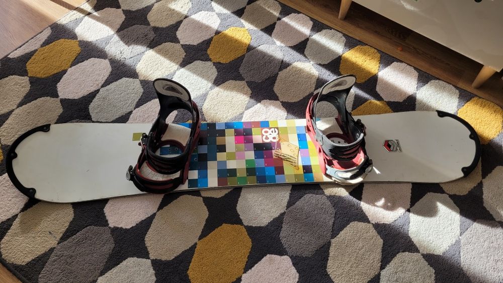 Placa snowboard FTWO 145 + legaturi Burton