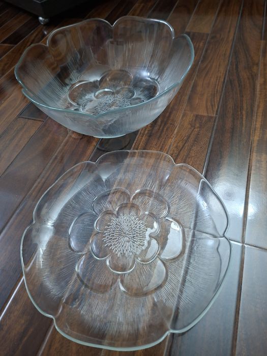 Набор посуды из стекла.