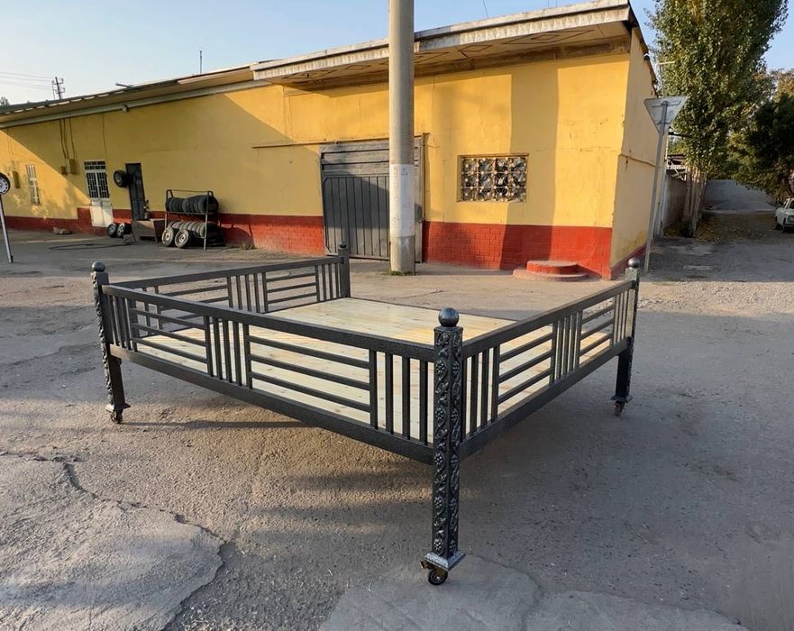 Сўри (Тапчан) енг арзони