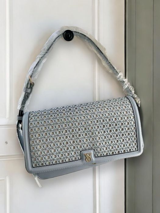 Лимитирана колекция чанта Victoria’s Secret