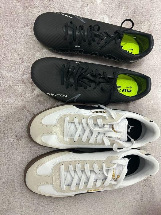 Ghete de fotbal și adidasi