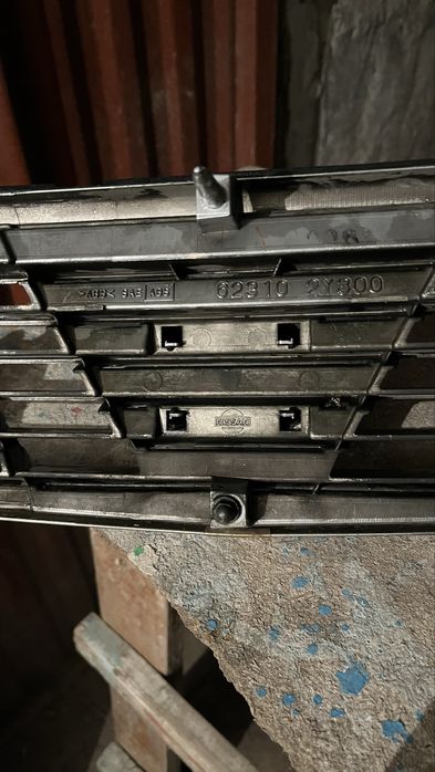 Продам решетку Ниссан Цефиро