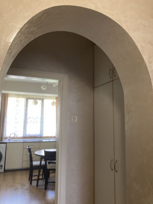 Дава се под наем Тристаен апартамент в Перник, Център - 70 кв.м за 357 € - Снимка #13