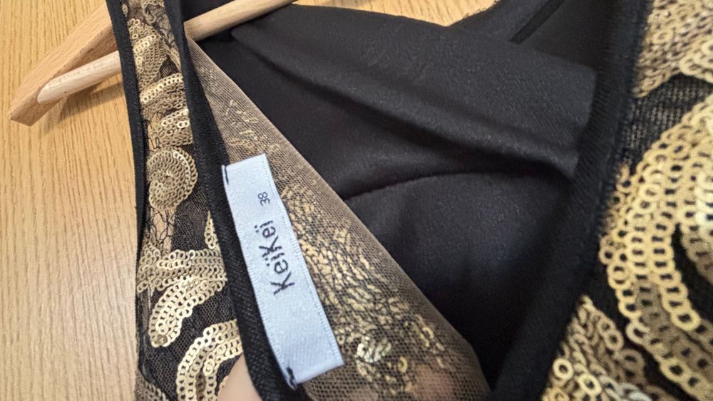 Черна официална рокля