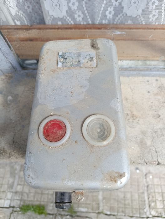 Трифазен пускател