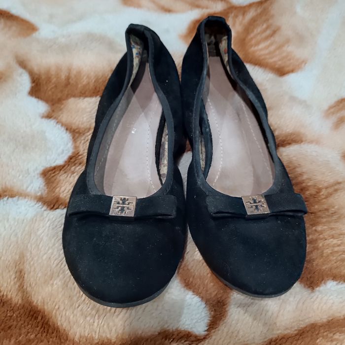 Отдам женскую обувь