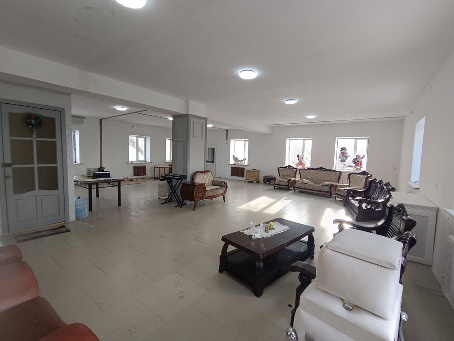 Сдам в аренду коммерческое помещение