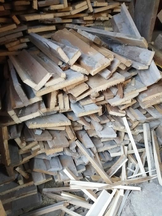 Lemne de brad pt aprins focul