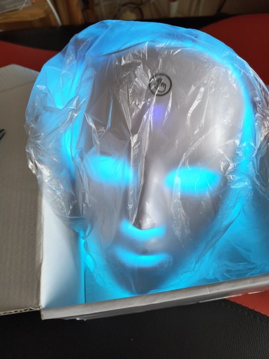 Лед маска за лице