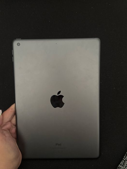 Apple iPad 9 (Generația a 9-a, Ecran 10.2")