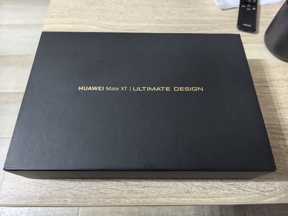 Продавам Huawei Mate XT 1tb Едиствен в България !