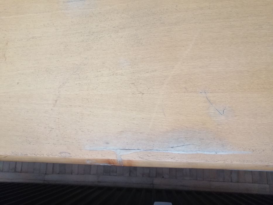 Спешно! Директорско дървено бюро и контейнер