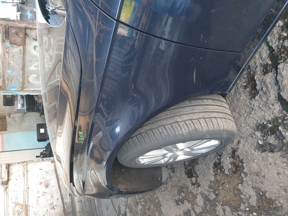 Aripa Stanga Fata cu Imperfectiuni Audi A4 B8 2008 - 2012 Culoare LZ5A [K4632]