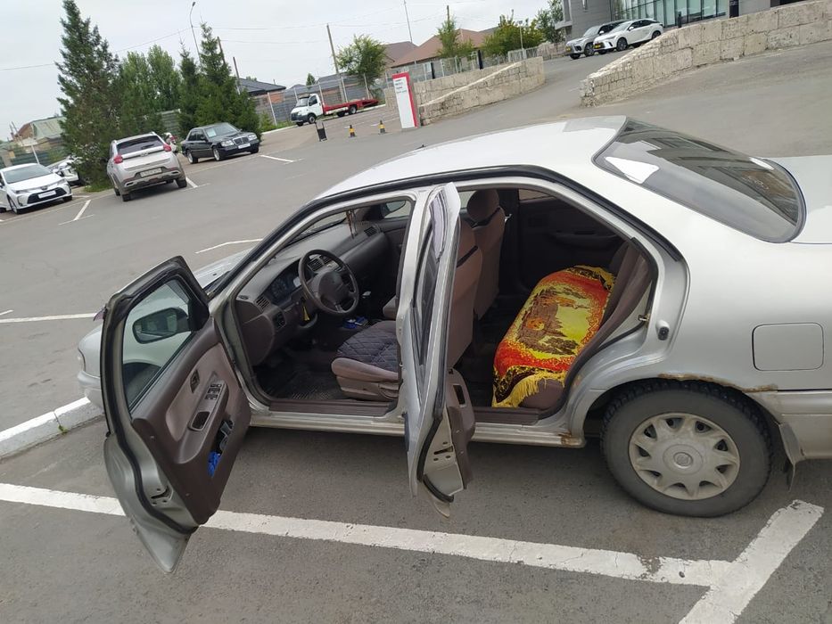 Nissan sanny, 1996года