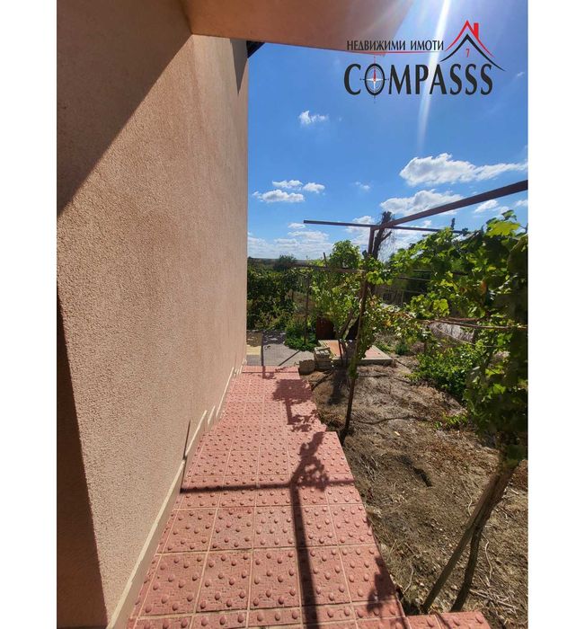 с. Драганово, Обл. Добрич, КЪЩА на 2 етажа – 107372евро!