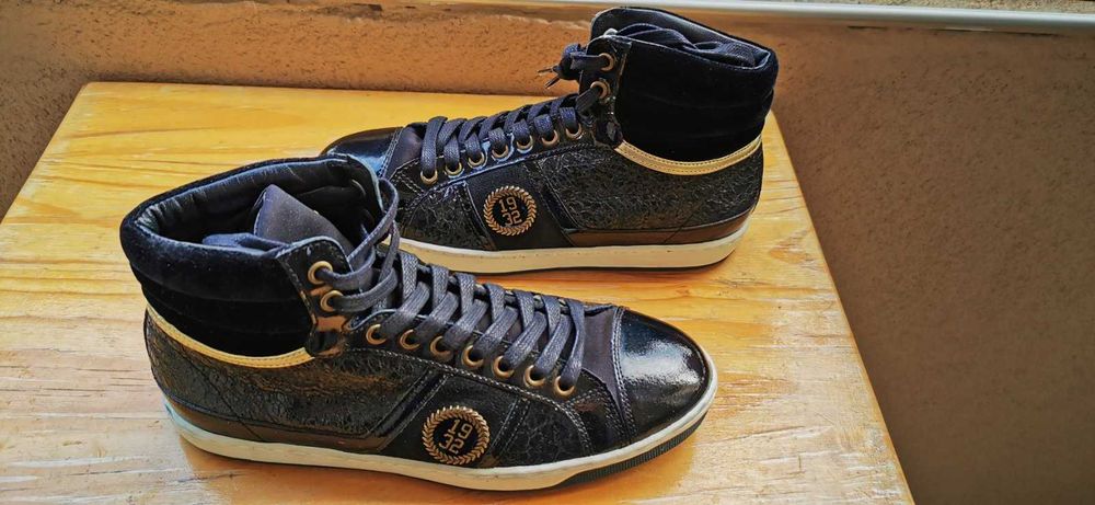 Оригинални маркови дамски сникърси 1932 By SERAFINI - 37 номер