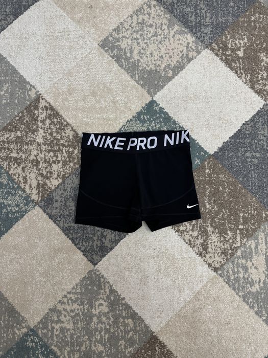 Дамски къс клин Nike