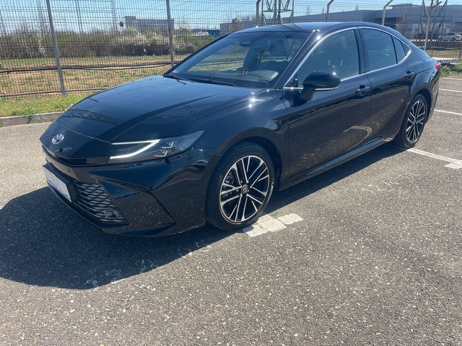 Toyota Camry Masina este cumpărată din România