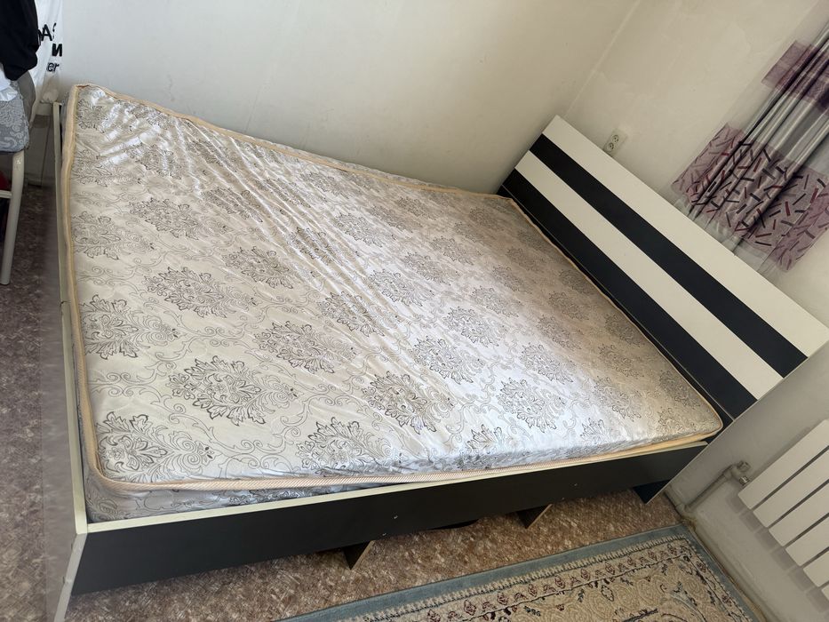 Срочно продам кровать