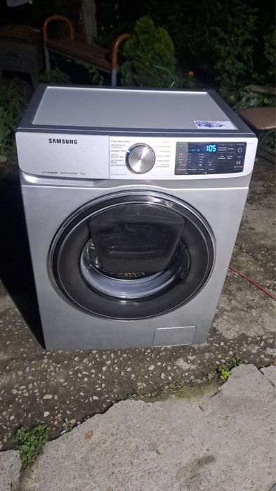 Продам стиральную машину