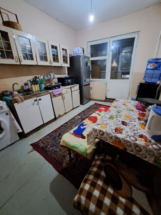 2хона срочна сотилади