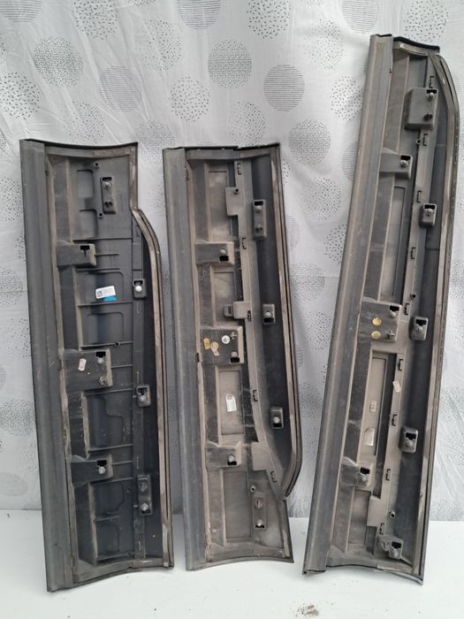 Лайсна врата Audi Q7 2016/23г