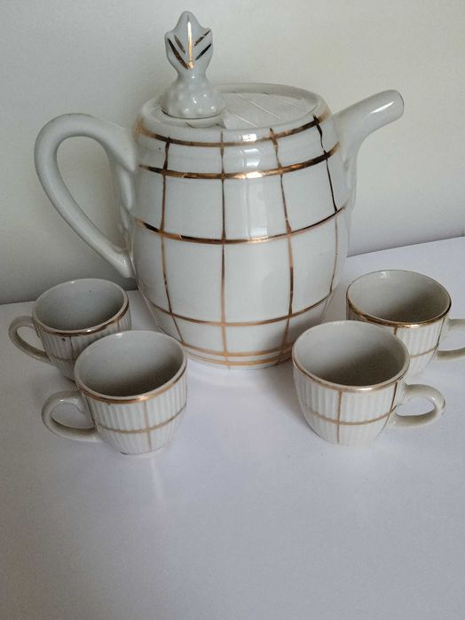 Стар сервиз с позлата