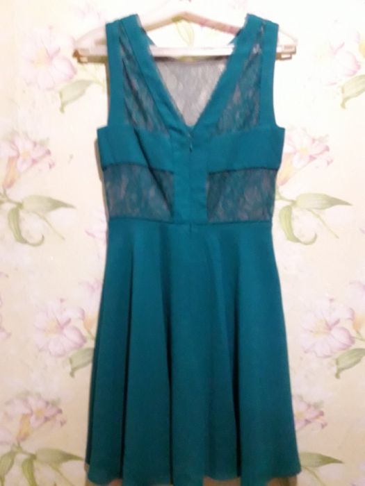 Платье  нарядное