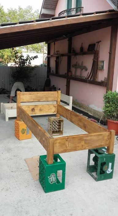 Două paturi de o persoană.