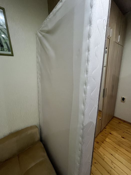 Еднолицев матрак