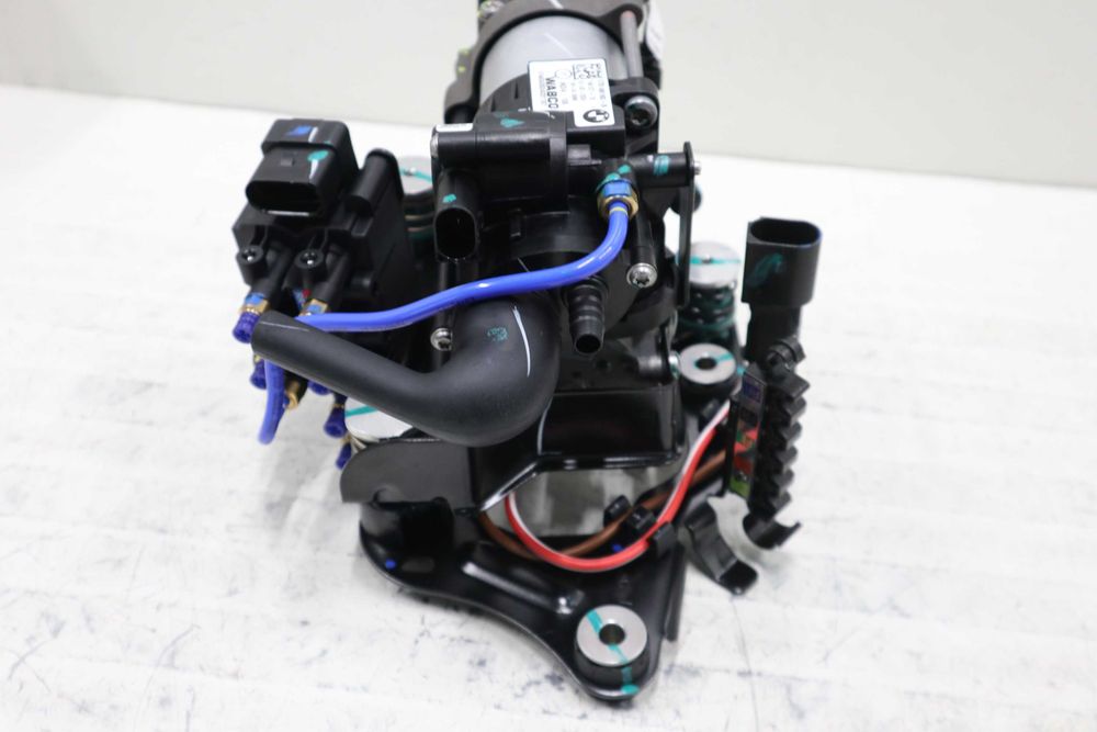 Чисто нов компресор БМВ Г11 Г12 Компресор окачване БМВ Г11 Г12