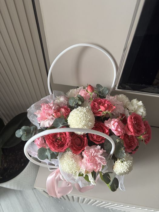 Цветы  два букета по 7000