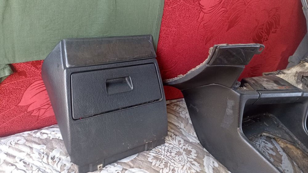 Обшивки на БМВ Е34