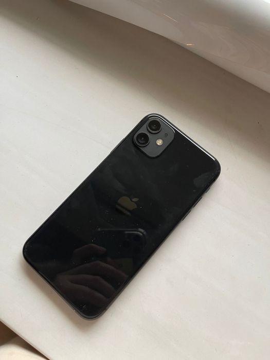 Айфон 11 с каробкой