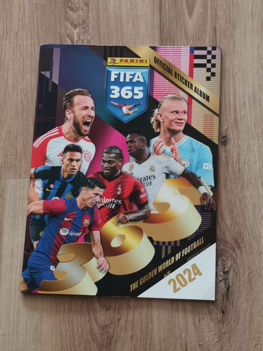 Vând album și stickere Panini 365 2024