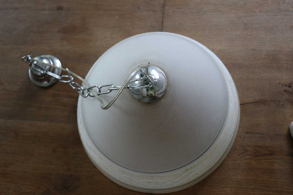 Висящ полилей за таван, от масивно стъкло с ажурна украса