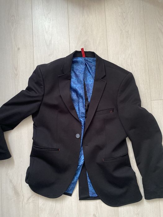 Пиджак внутри синий