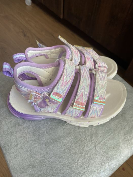 Сандали для девочки