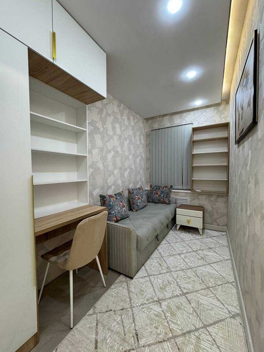 3 комнатная 75м2 ЕВРО ремонт под ключ, ориентир Дружба