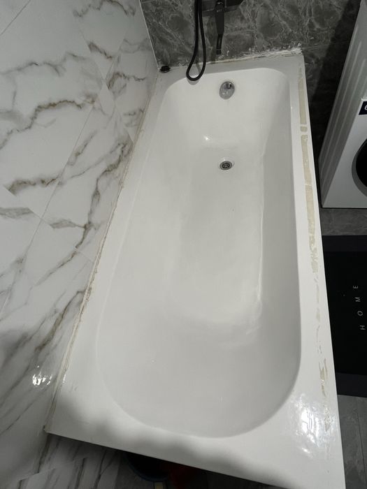 Продаётся ванна и смеситель