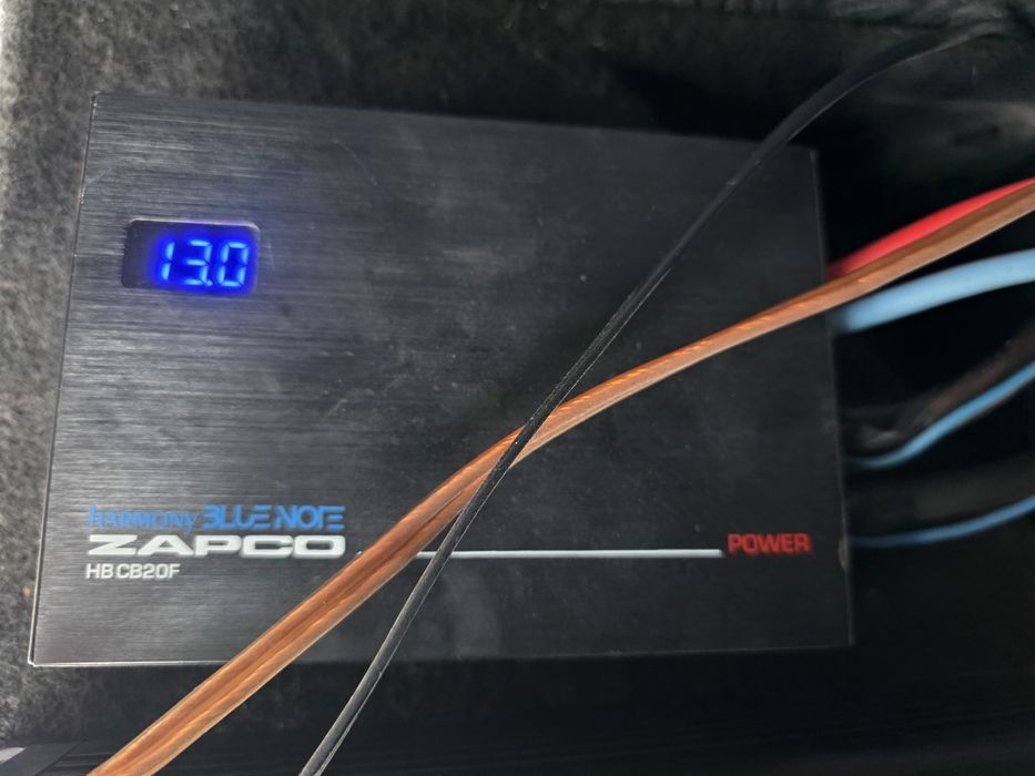 Subwoofer auto deaf bonce machete