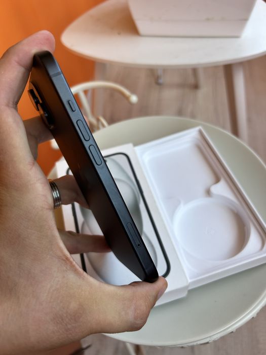 Iphone 15 128 gb black NOU !!