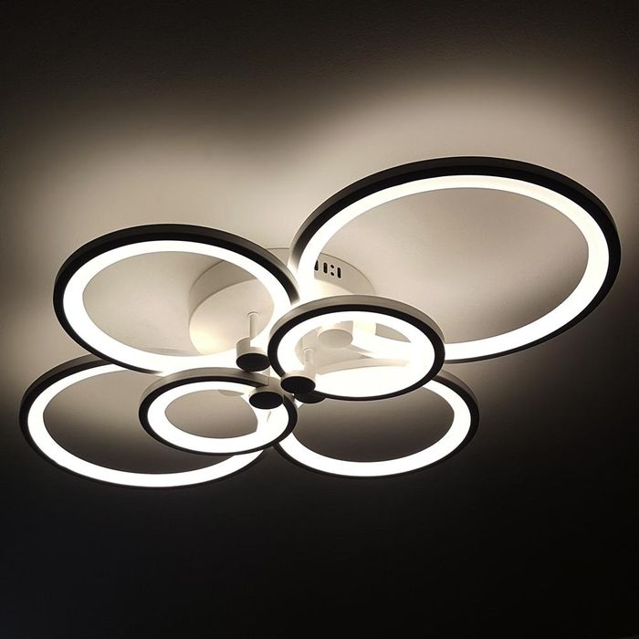 Установка люстры