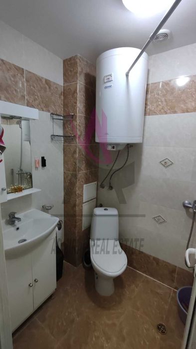Дава се под наем Двустаен апартамент в Варна, Център - 62 кв.м за 398.82 € - Снимка #5