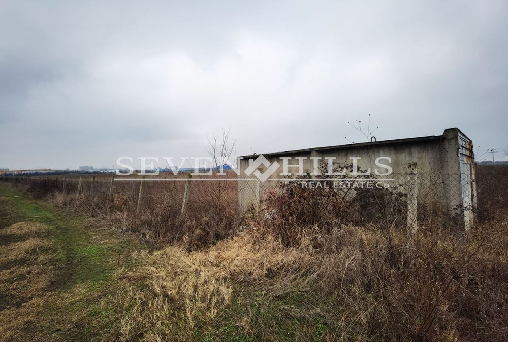 Продава се Парцел в Пловдив, Индустриална зона - Север - 10000 кв.м за 10 €/кв.м - Снимка #1