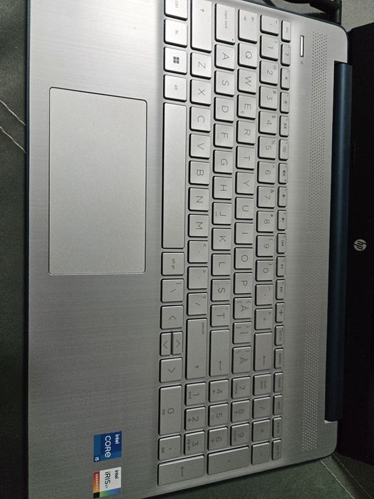 LAPTOP HP 15S-FQ5025NQ / 16 GB / 512  GB