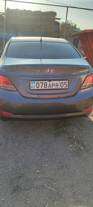 Hyundai акцент2015