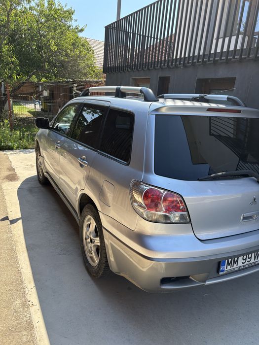 Mitsubishi Outlander 1